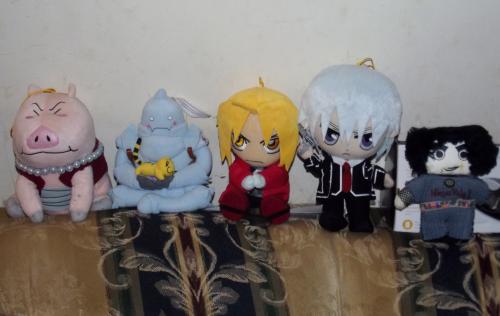 <img500*316:stuff/My_plushie_collection.jpg>