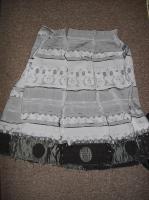 <img0*200:stuff/NehirwensSkirt1.jpg>