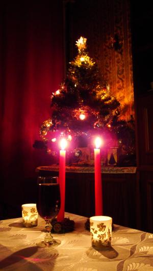 <img300*0:stuff/Night%2c_candles%2c_wine.jpg>