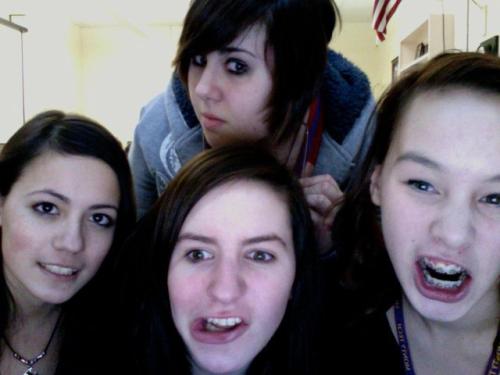 <img500*375:stuff/Oh%2cwow._I_have_friends.jpg>