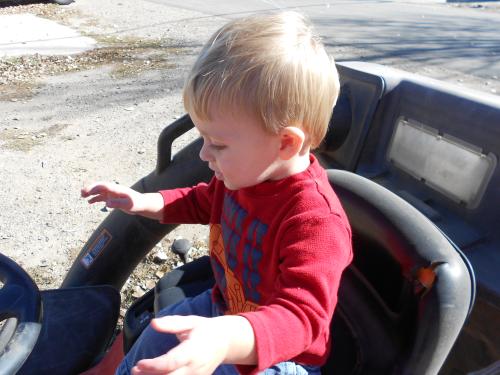 <img500*375:stuff/Oh..._look_i%27m_driving_mama.jpg>