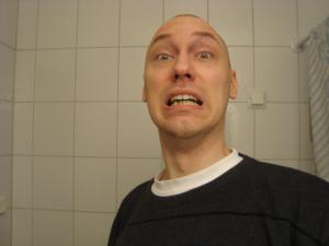 <img300*0:stuff/Oh_noe%21_face.jpg>