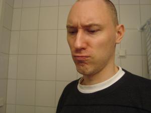 <img300*0:stuff/Perplexed_look.jpg>