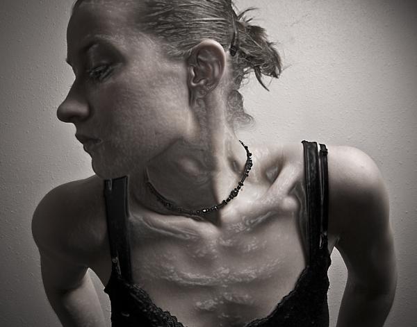 <img300*0:http://elftown.heddate.com/stuff/Portrait_of_a_Woman.jpg?y=0&x=600>