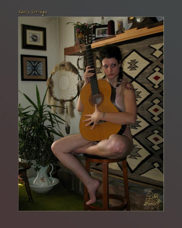 <img600*0:stuff/Raes-Strings.jpg>