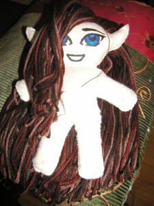 <img0*300:stuff/Relf%20hair%20wip%203.JPG>