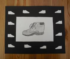 <img0*200:stuff/ShoeBy11YearOldNehirwen.jpg>