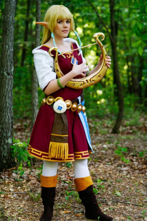 <img500*749:stuff/Skyloft_Zelda.jpg>
