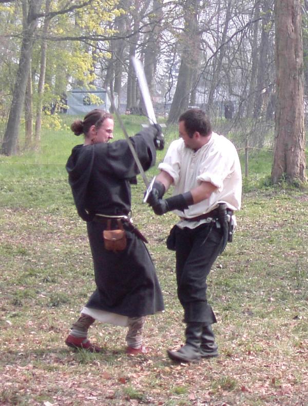 <img600*0:stuff/Spontanious-fight.jpg>