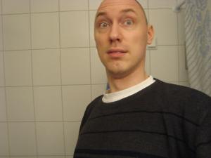 <img300*0:stuff/Surprised_face.jpg>