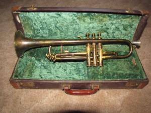 <img300*0:stuff/Trumpet_Opposite.jpg>