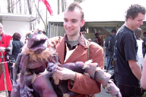 <img500*0:stuff/Ventriloquist.jpg>