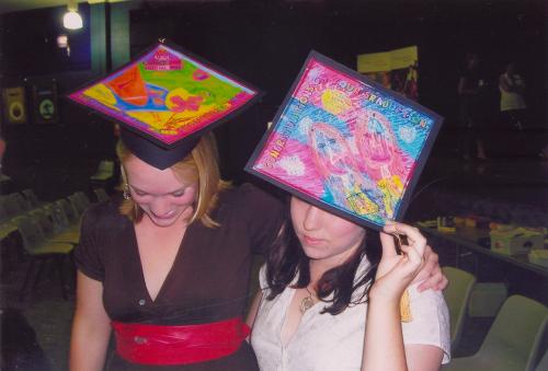 <img500*0:stuff/YearOneGradHats.jpg>