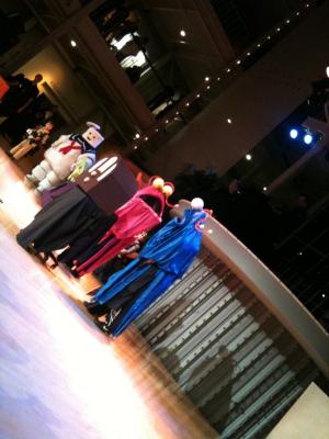 <img300*0:stuff/aj/1675/yipyipyip.jpg>