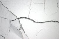 <img200*0:stuff/aj/169023/Cracked.jpg>