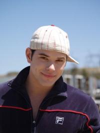 <img200*0:stuff/aj/181716/Emmett%20Cullen.jpg>
