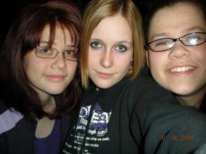 <img300*0:stuff/aj/181716/merandeeandkeiko.jpg>