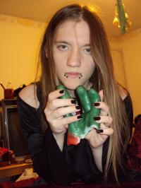 <img200*0:stuff/aj/182611/wicked%20zombie%20making.jpg>