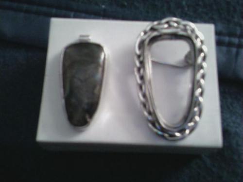 <img500*0:stuff/aj/190365/2%20peice%20pendant%20brooch..jpg>