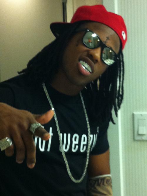 <img500*0:stuff/aj/192159/Lil%20Wayne.jpg>