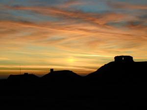 <img300*0:stuff/aj/33485/Iraq%20Sunrise1.jpg>