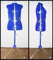 <img0*200:stuff/aj/46887/NehiMannequin.jpg>