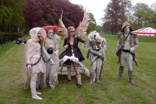 <img500*0:stuff/aj/64684/Mummie01.jpg>