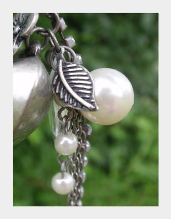 <img350*0:http://elftown.heddate.com/stuff/akayumepearl.jpg>