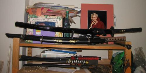 <img500*0:stuff/another%20sword%20for%20the%20collection.jpg>