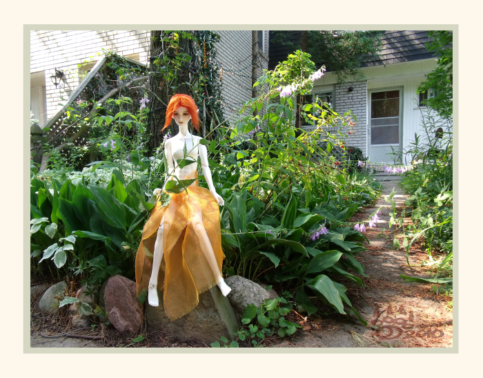 <img700*0:stuff/bjdAodh%20in%20garden1.png>