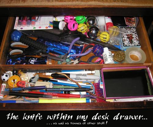 <img500*0:stuff/desk%20drawer.jpg>