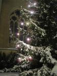 <img0*150:stuff/easterling_snowychurch.jpg>