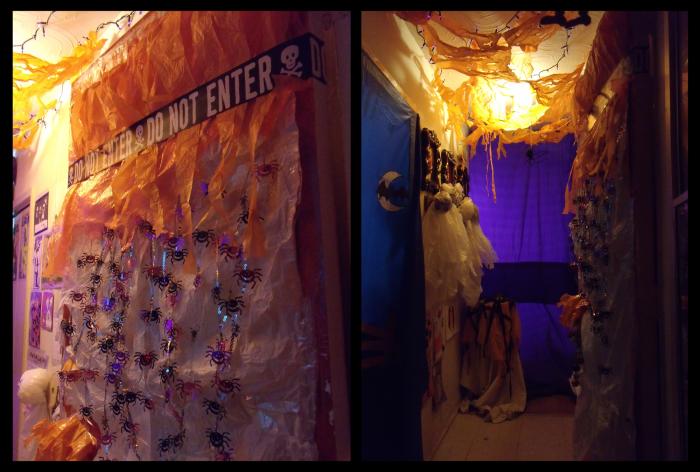 <img700*0:stuff/into%20HHauntedHouse%20doorinside.jpg>