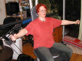 <img0*250:stuff/jan%208a%20%20moira%20workin%20out%201.jpg>