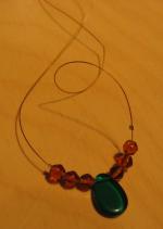<img150*0:stuff/jitternecklace1.jpg>