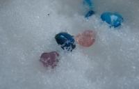 <img200*0:stuff/lin-valentinephoto2010-frozenhearts.jpg>