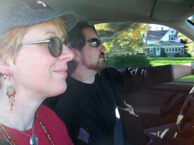 <img400*0:stuff/me%20%26%20bill%20in%20the%20car.jpg>