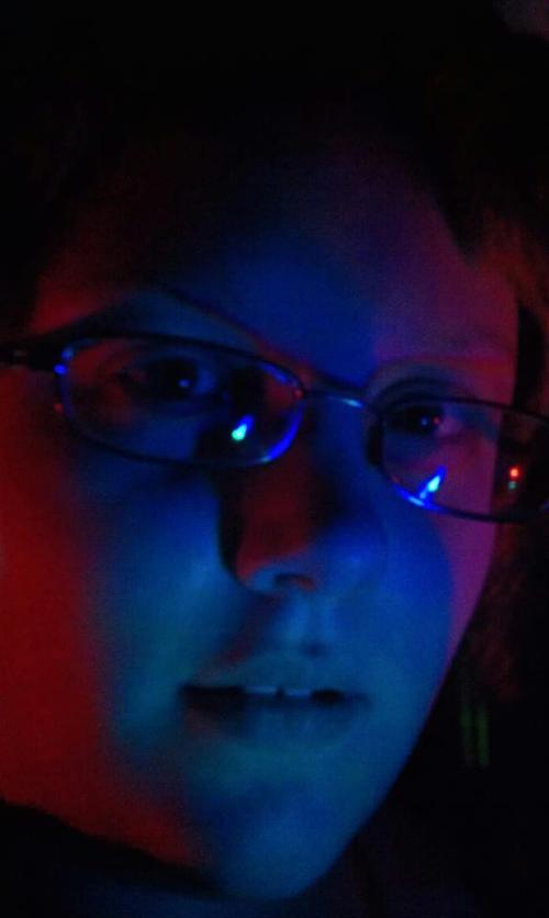 <img500*836:stuff/me_at_work_djing_in_the_rave_cave_dj_box_%5e_%5e.jpg>