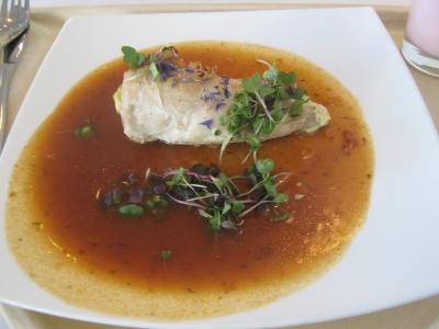 <img0*300:stuff/meat%2c_food%2c_cafeteria.jpg>