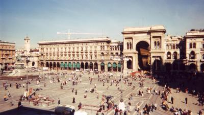 <img400*0:http://elftown.heddate.com/stuff/milan2-2.JPG.jpg>