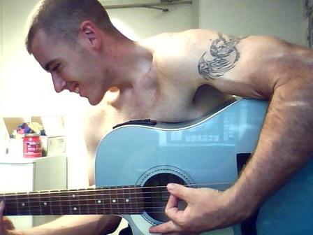<img0*336:stuff/playin_my_6_string_lol.jpg>
