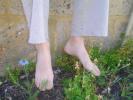 <img0*100:http://elftown.heddate.com/stuff/relaxed_feet.jpg>