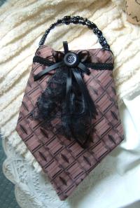 <img200*0:stuff/rosevint.jpg>