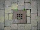 <img0*100:stuff/stone_and_drainage_thing.jpg>