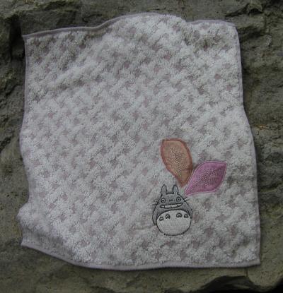 <img400*0:stuff/totoro%20cloth.jpg>