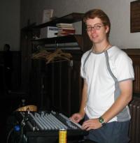 <img200*0:stuff/tupile_contest_costume_3.jpg>