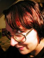 <img0*200:stuff/very%20black%20w%20red%202.jpg>