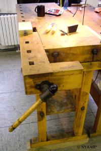 <img200*0:stuff/werkbank_seite.jpg>