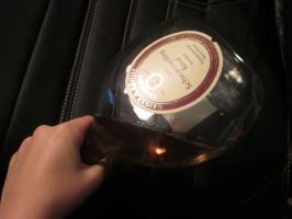 <img0*200:stuff/wine%2c_alcohol%2c_booze%2c_tilted%2c_bottle.jpg>