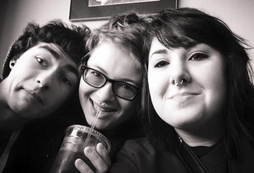 <img500*342:stuff/xTY56GH.jpg>